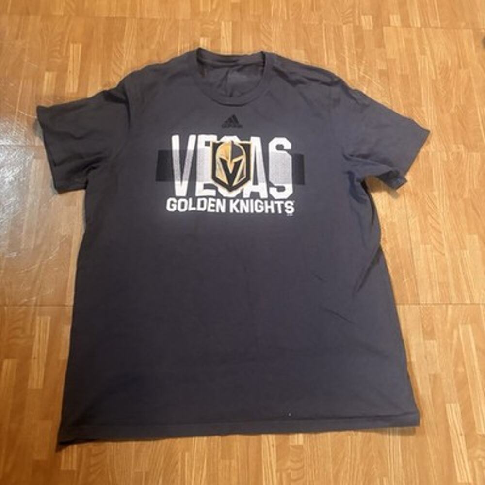 Adidas Vegas Golden Knights NHL T-Shirt Mens XL Gray Hockey Logo Graphic Tee